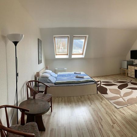 Bed and Breakfast Tündérszikla Panzió Pilisjaszfalu Esterno foto