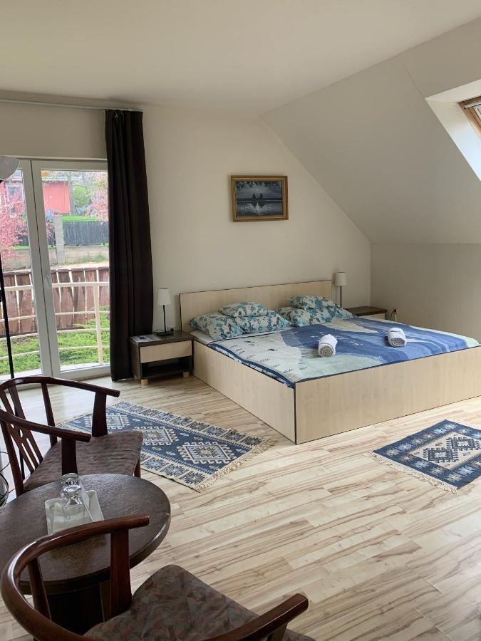 Bed and Breakfast Tündérszikla Panzió Pilisjaszfalu Esterno foto